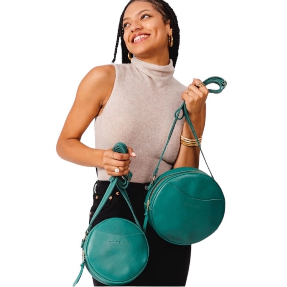 Portland Leather Green Crossbody Bags